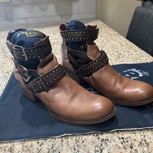Freebird by Steven Belgium Booties Sz 10